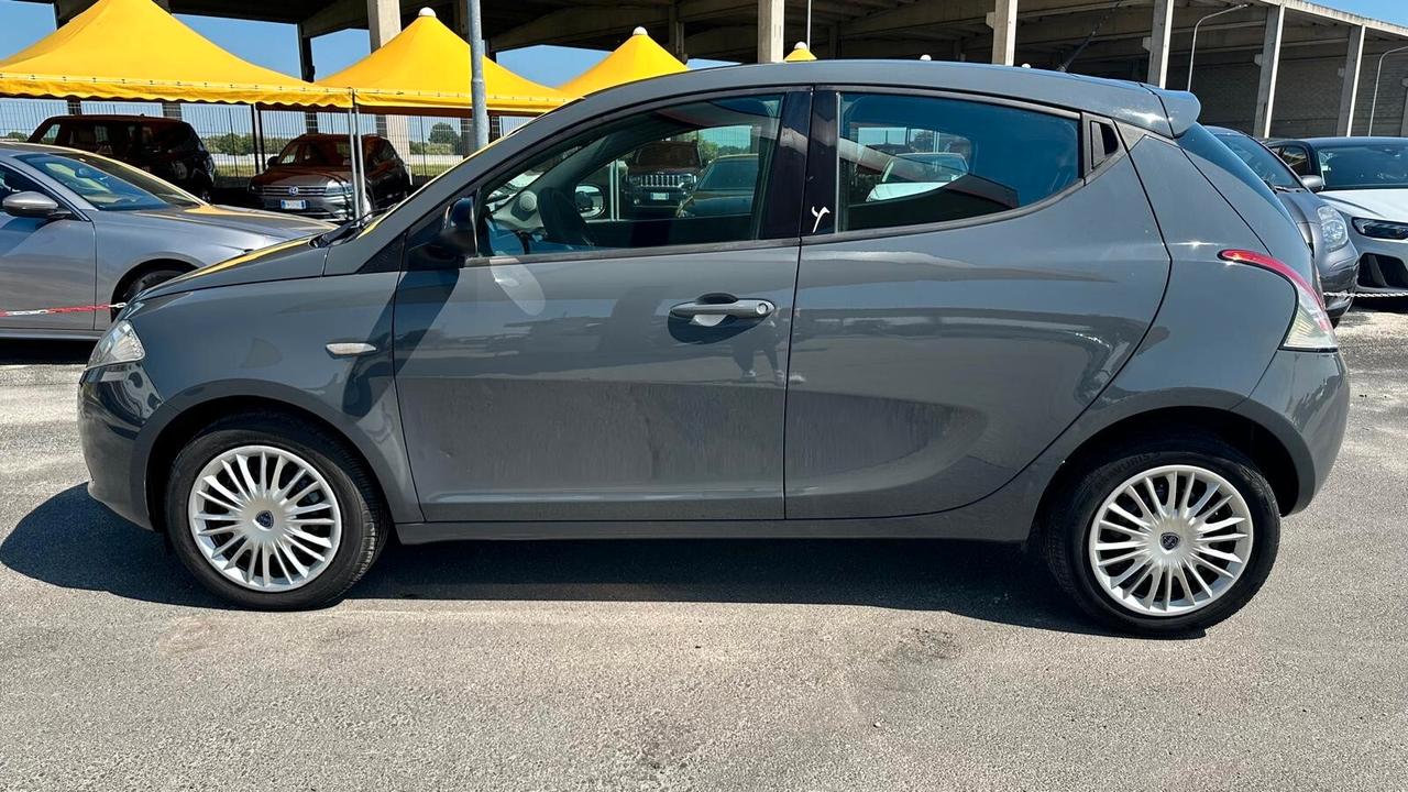Lancia Ypsilon 1.2 69 CV 5 porte GPL Ecochic Silver UNICO PROPRIETARIO KM CERTIFICATI