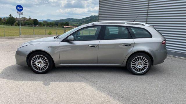ALFA ROMEO 159 1.9 JTDm 16V Sportwagon Distinctive