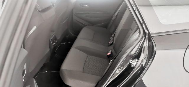 TOYOTA Corolla Touring Sports 1.8 Hybrid Business