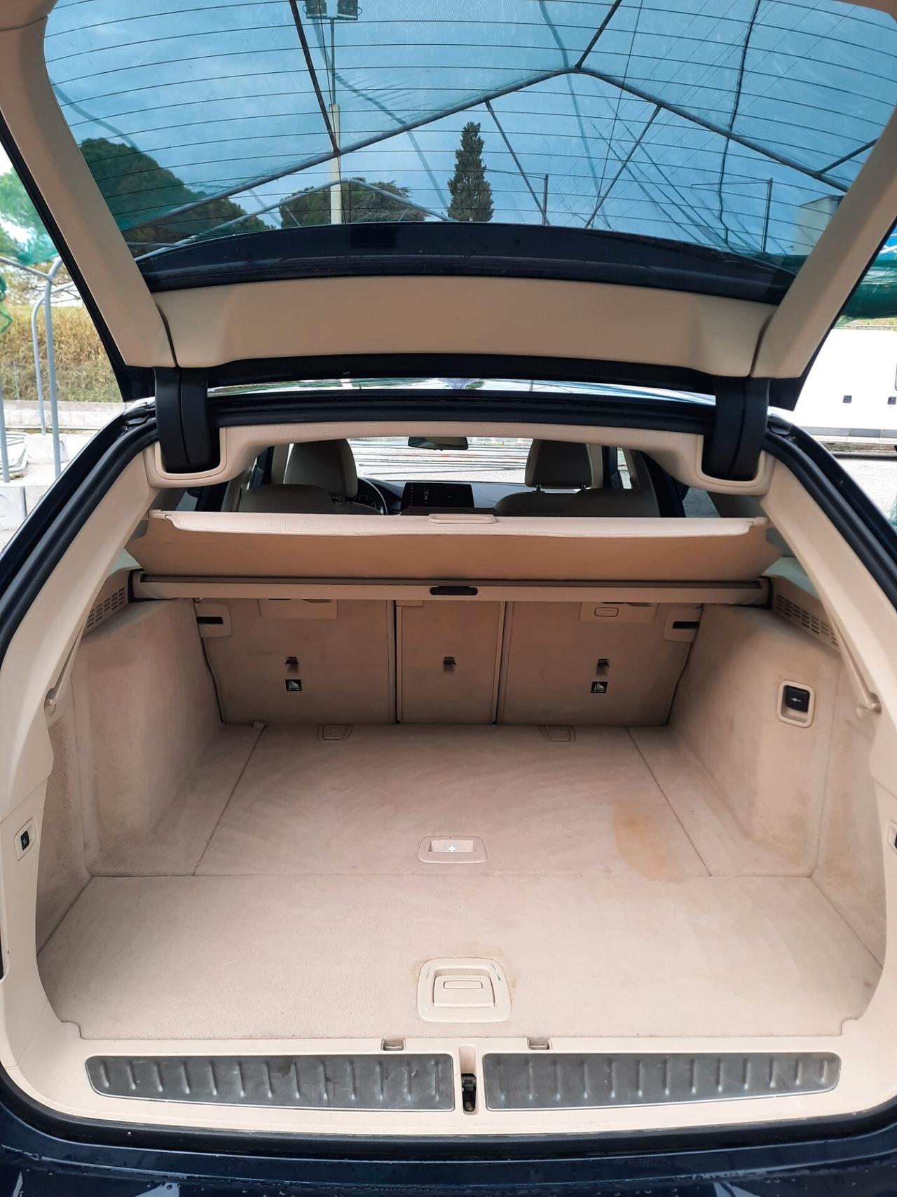 Bmw 520 520d xDrive Touring Luxury