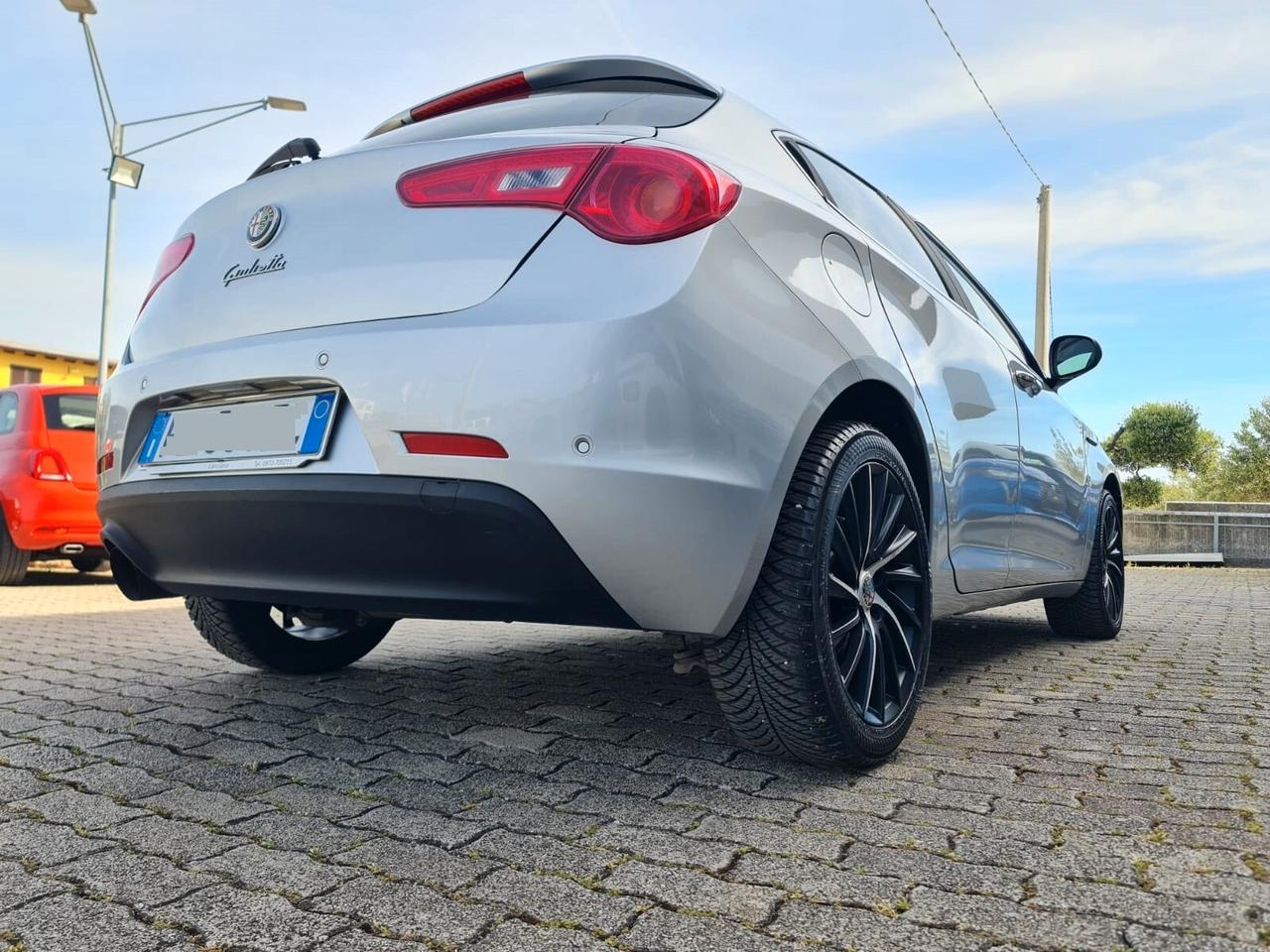 Alfa Romeo Giulietta 1.6 JTDm-2 105 CV Distinctive