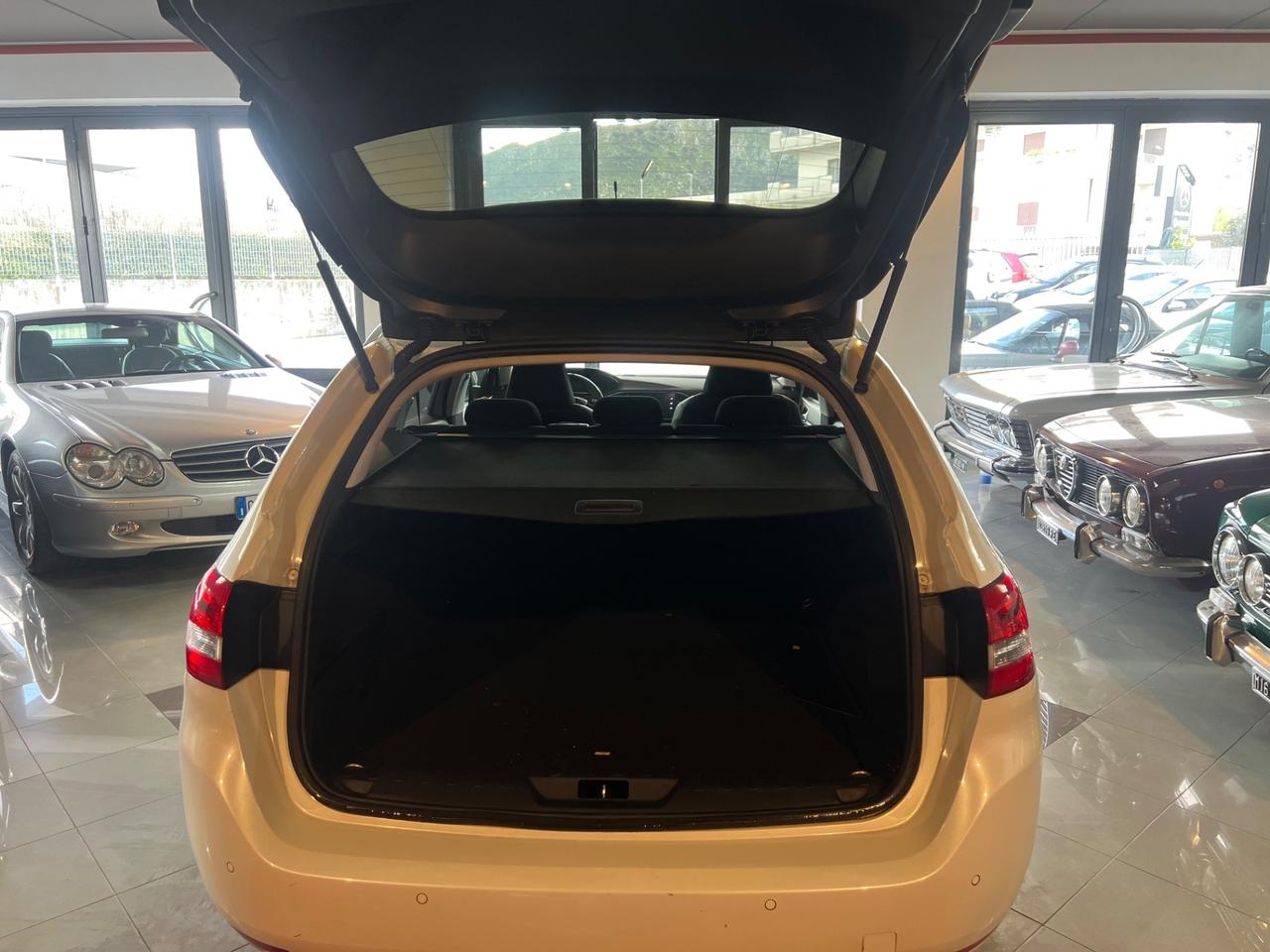 Peugeot 308 BlueHDi 130 S&S SW Business