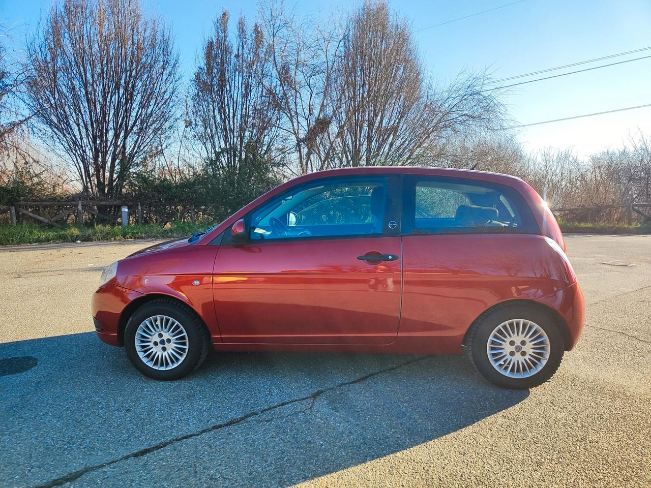 Lancia Ypsilon 1.4 Ecochic GPL