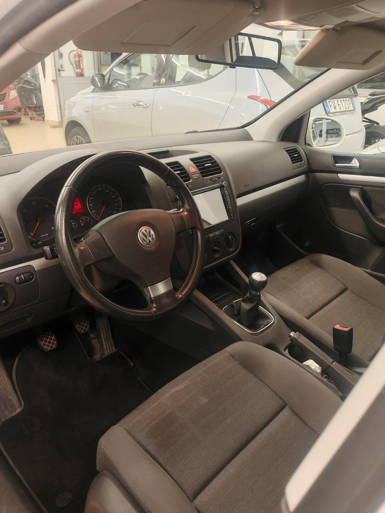 Volkswagen Golf 1.9 TDI DPF 5p. 5m. Comfortline