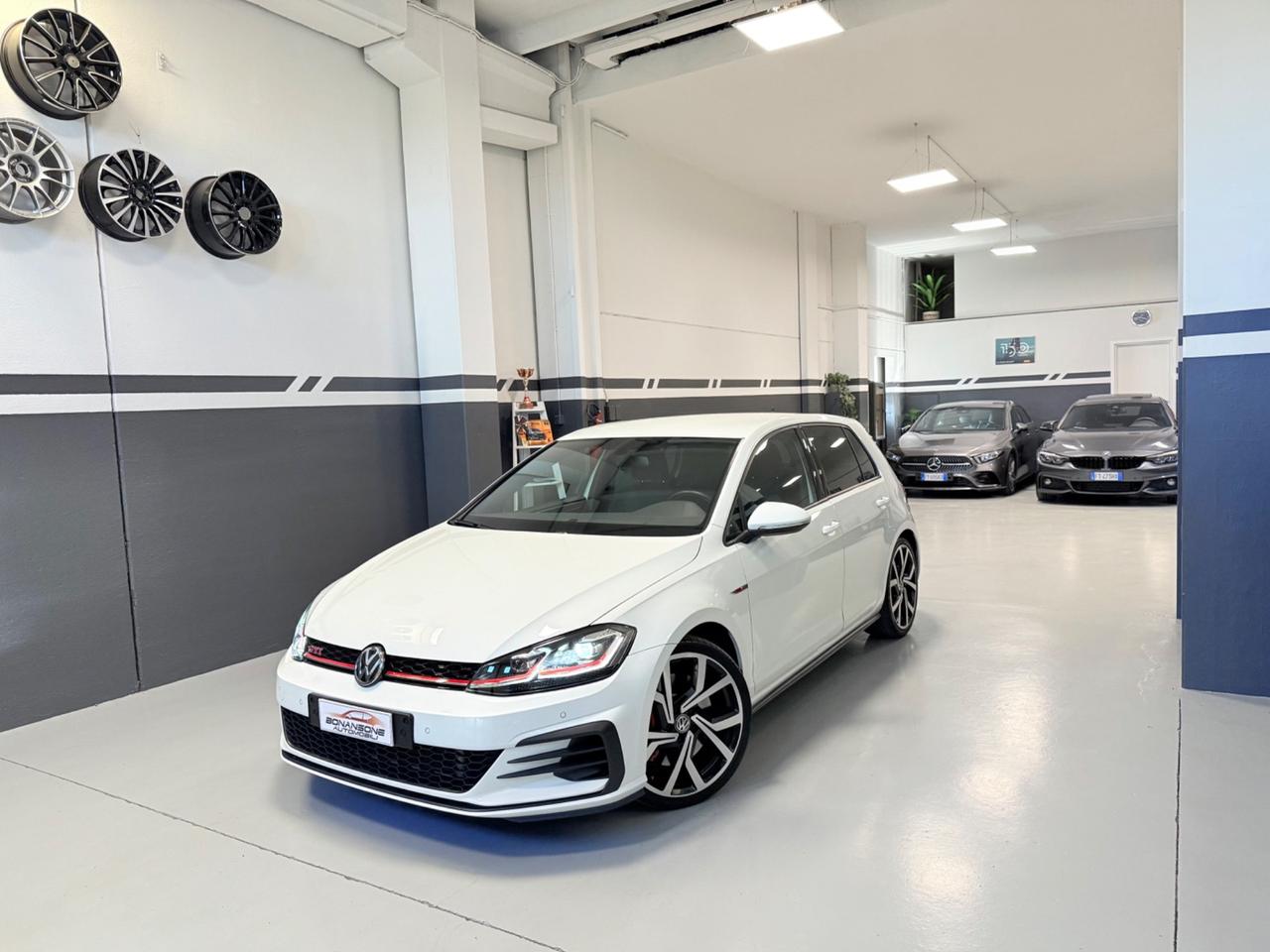 Volkswagen Golf GTI Performance 2.0 245 CV Honeycomb