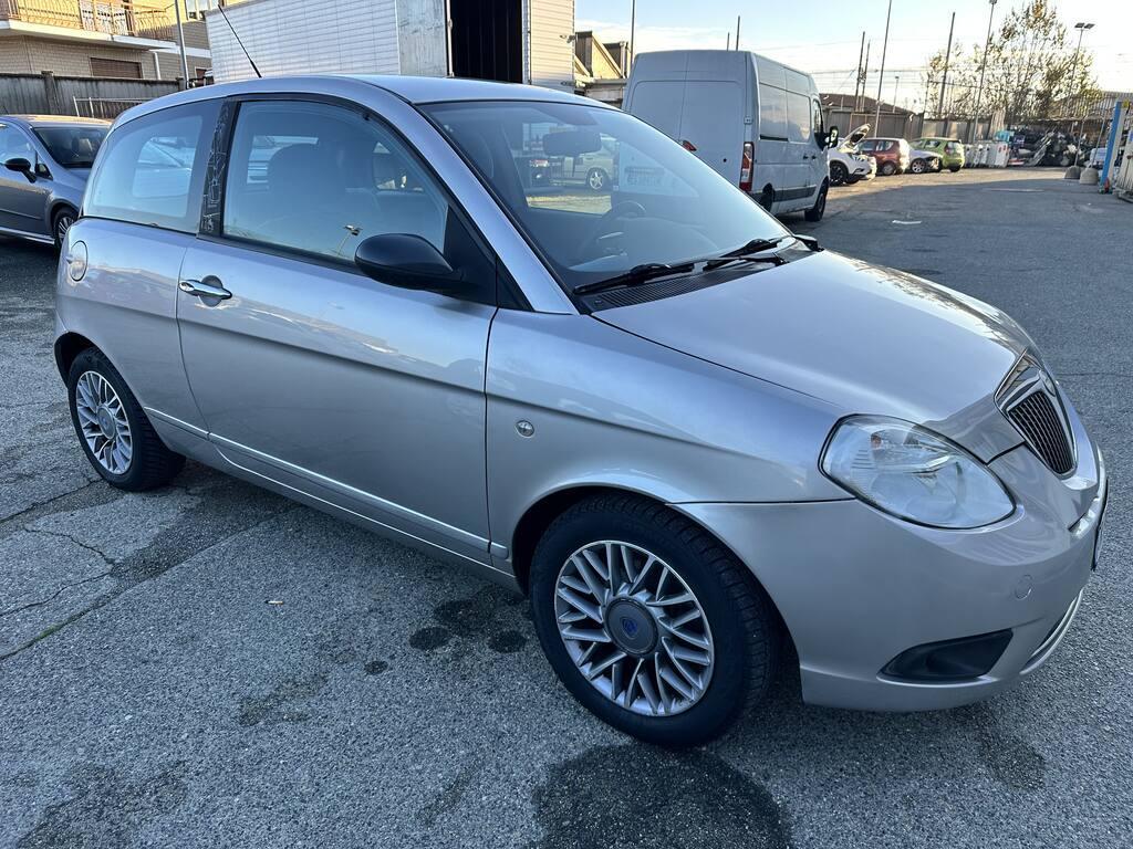 Lancia Ypsilon 3 Porte 1.2 Argento