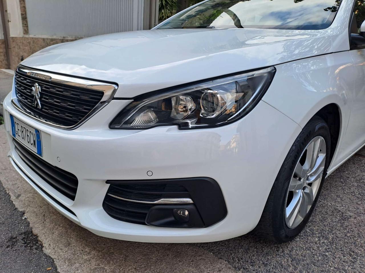 Peugeot 308 BlueHDi 130 garantita