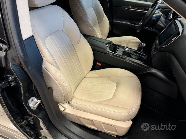 MASERATI Ghibli V6 Diesel 275 CV