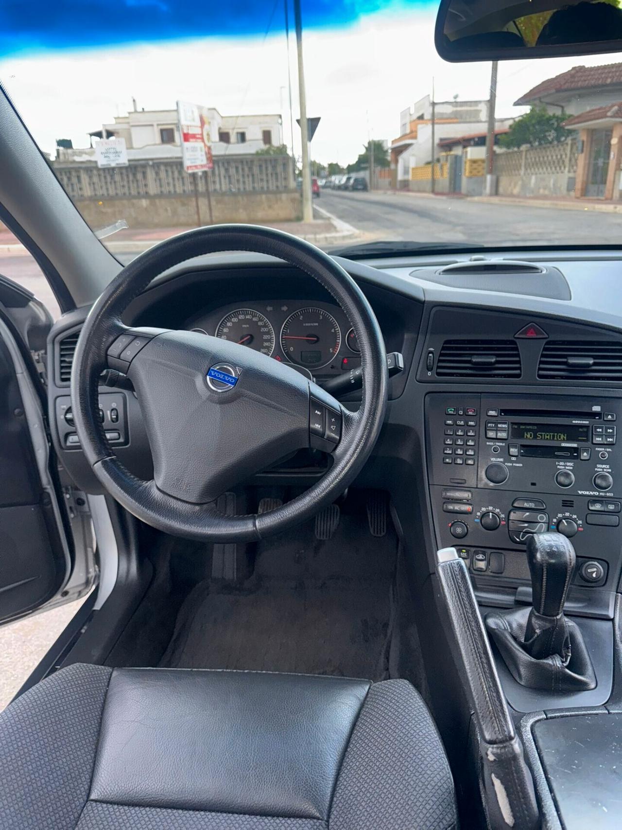 Volvo S60 2.4 D5 20V cat Summum