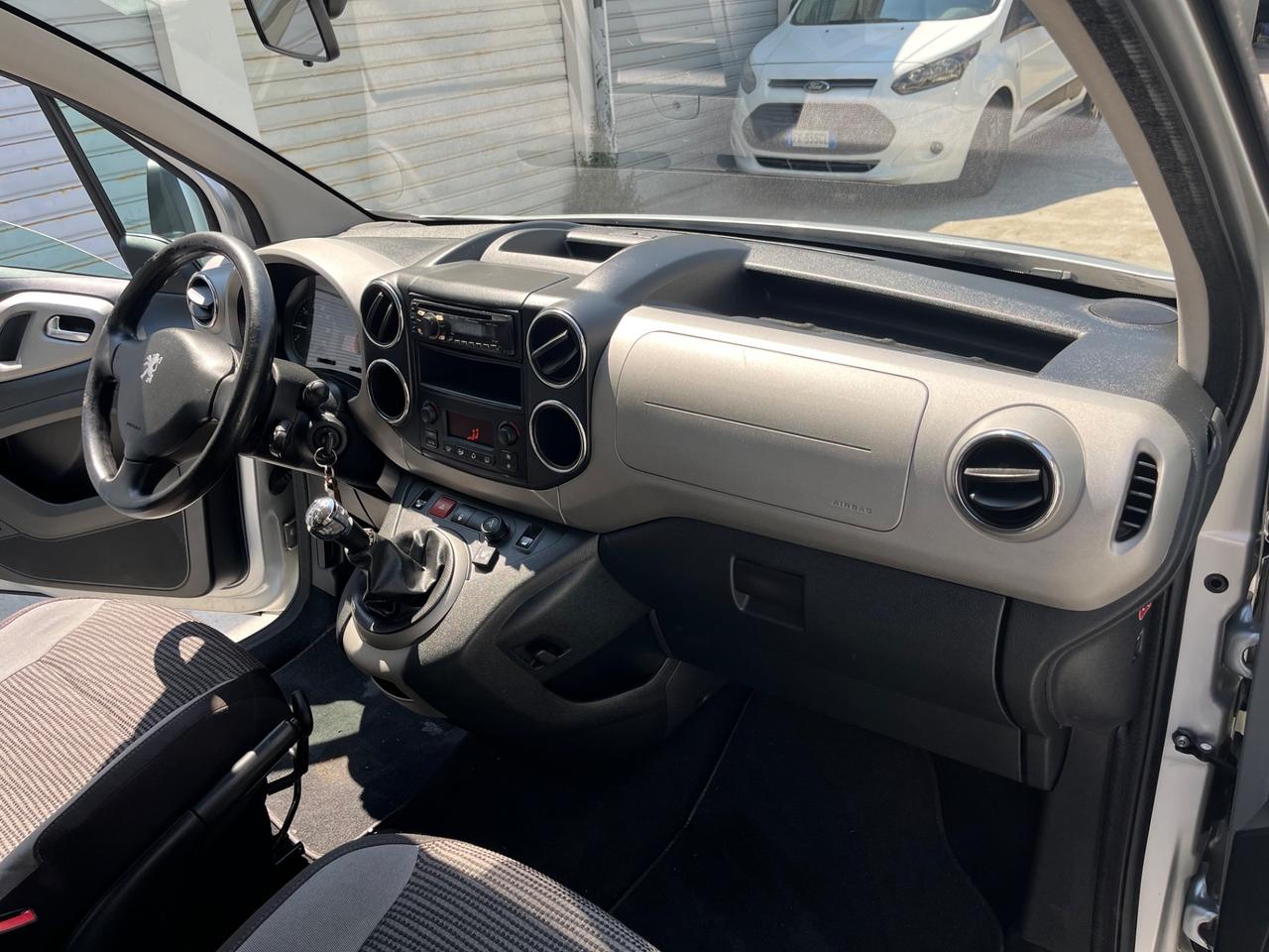 Peugeot Partner Tepee 1.6 VTi 120CV Outdoor GPL