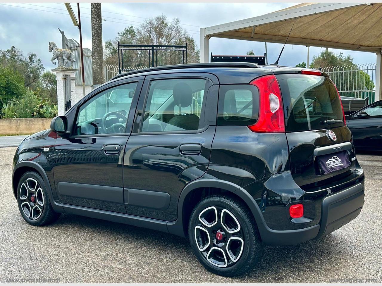 FIAT Panda 1.0 FireFly S&S Hybrid City Cross