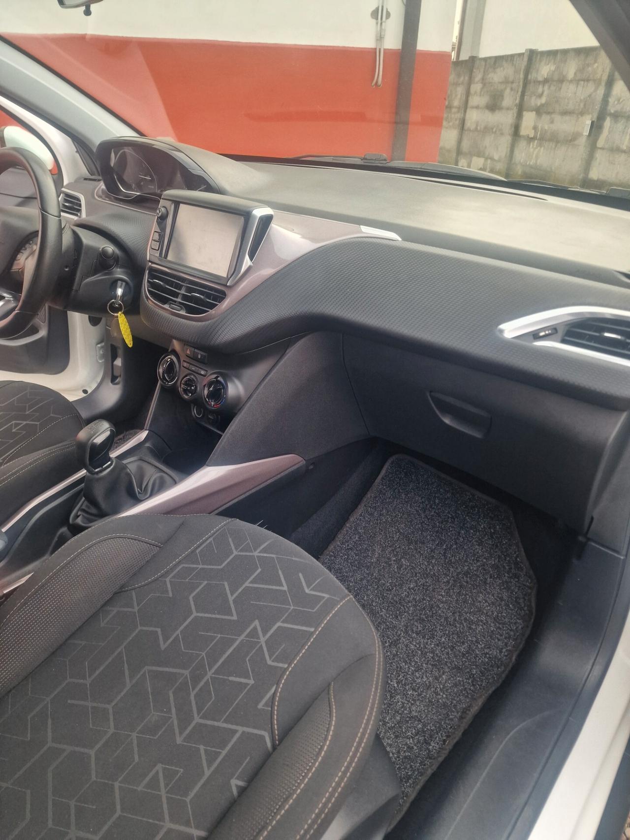 Peugeot 2008 PureTech 82 Active