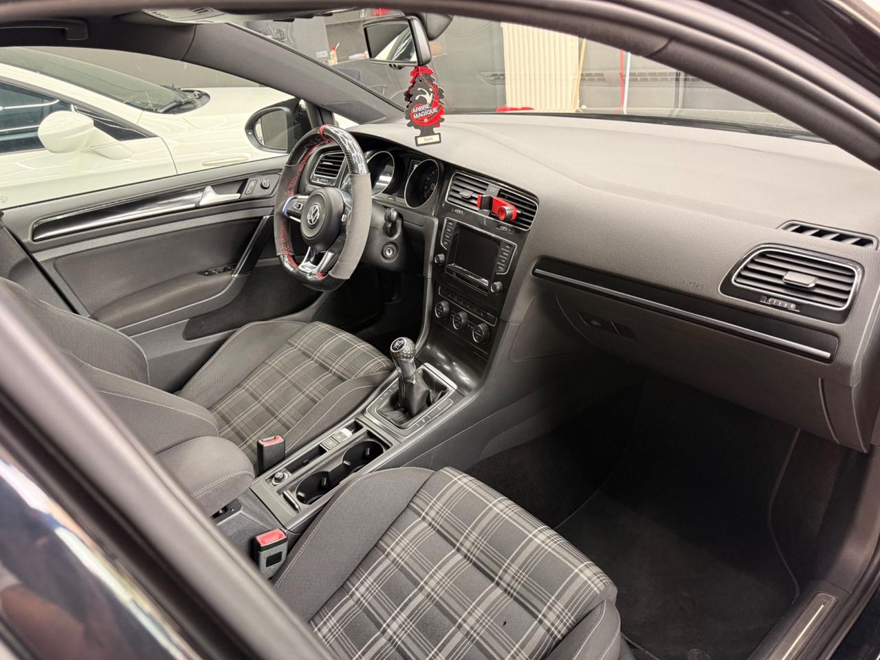 Volkswagen Golf Business 2.0 TDI 5p. Highline BlueMotion Technology