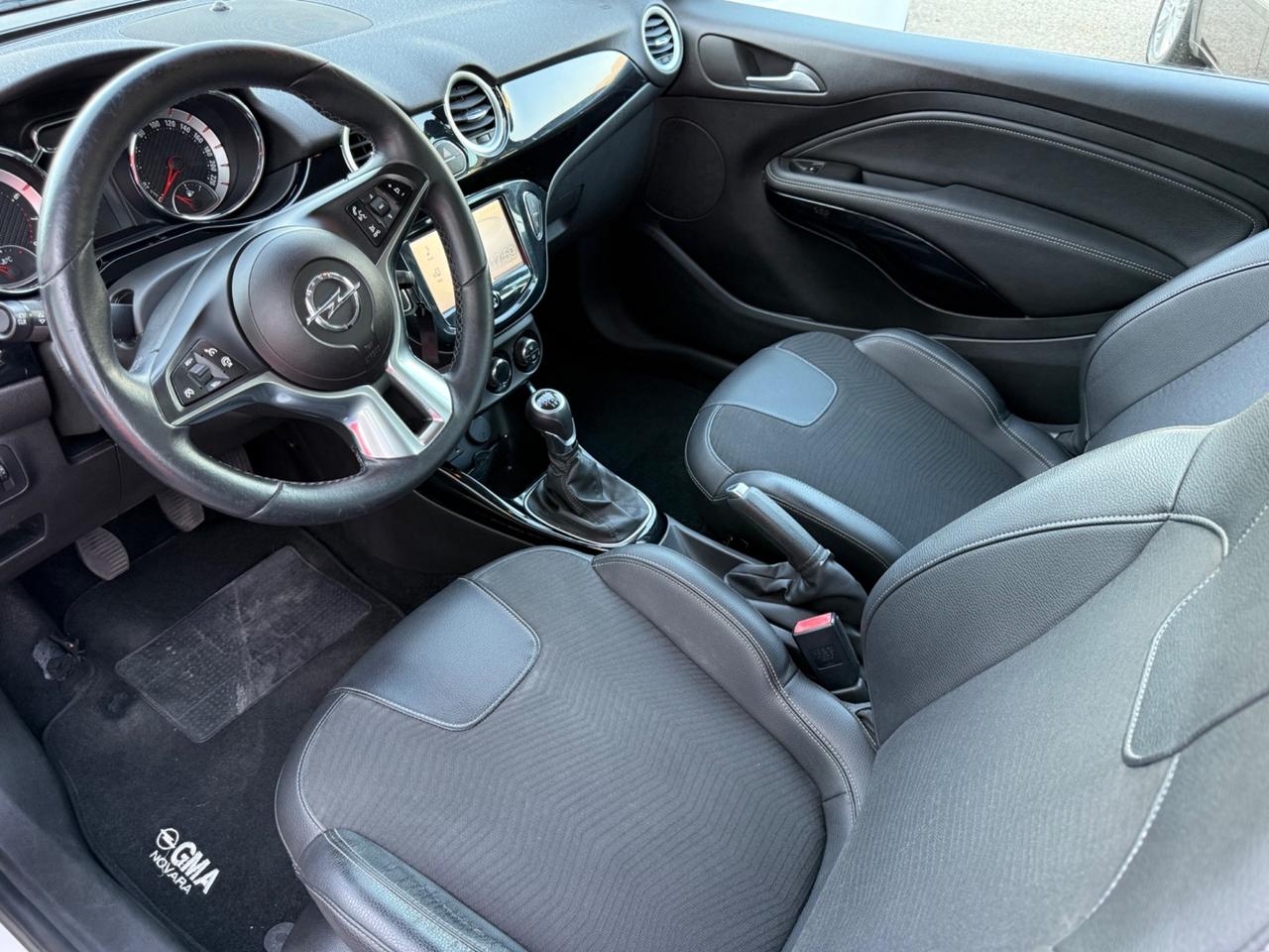 Opel Adam Rocks 1.2 70 CV