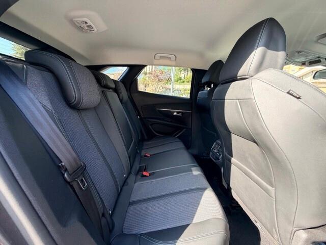 Peugeot 3008 BlueHDi 130 S&S Allure 2021