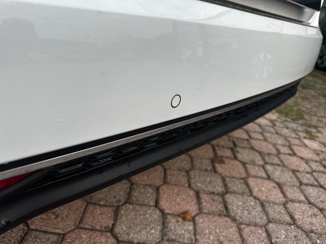Kia Ceed 1.4 MPi GPL SW Business Class
