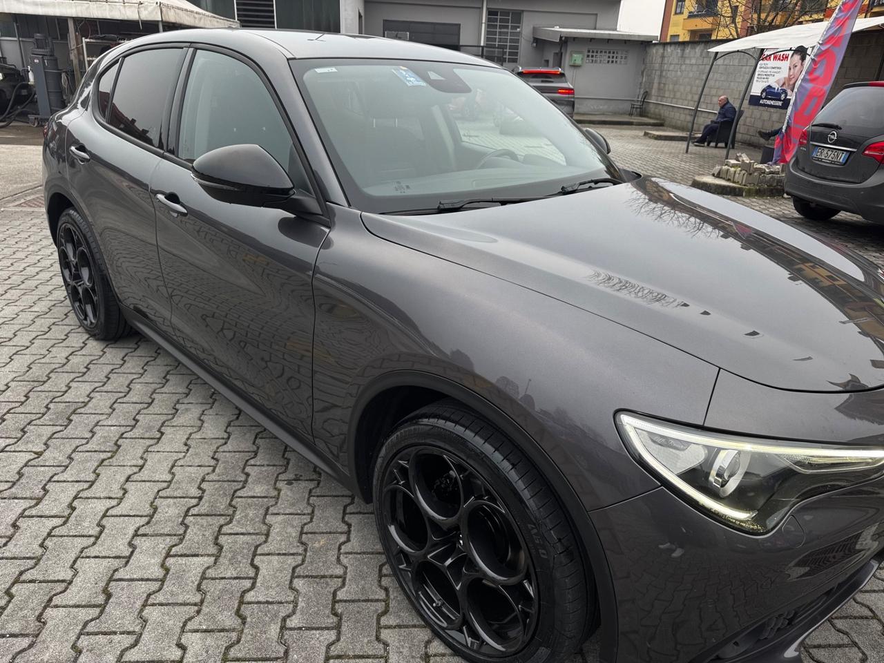 Alfa Romeo Stelvio 2.2 Turbodiesel 190 CV AT8 Q4 Business