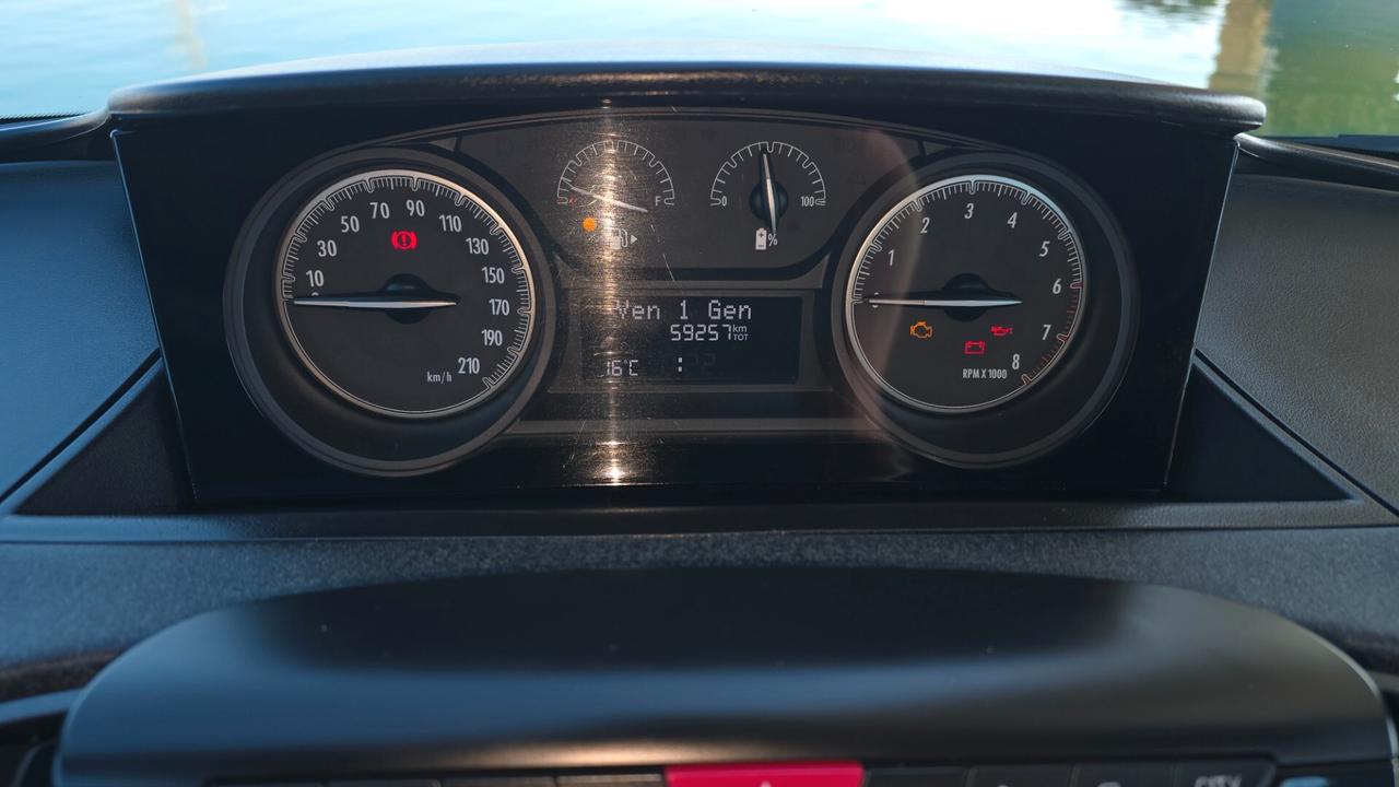 Lancia Ypsilon 1.0 FireFly 5 porte S&S Hybrid Ecochic Silver