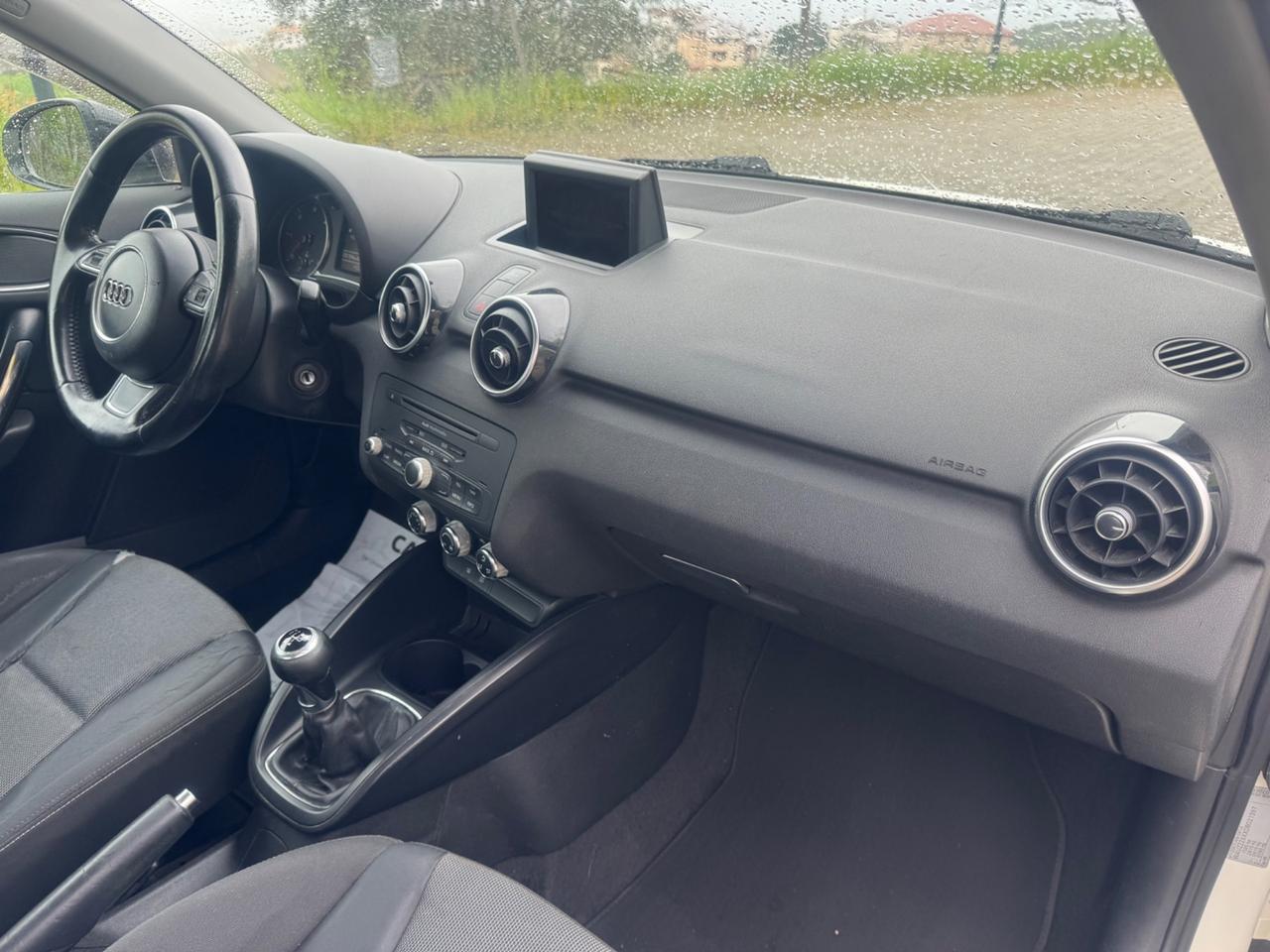 Audi A1 1.6 Diesel 90Cv TETTO 2012