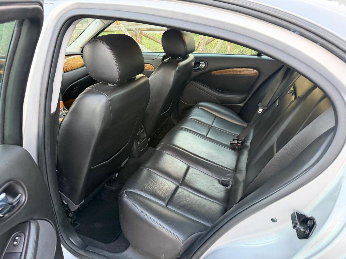 JAGUAR - S-Type - 2.7 diesel V6 Executive