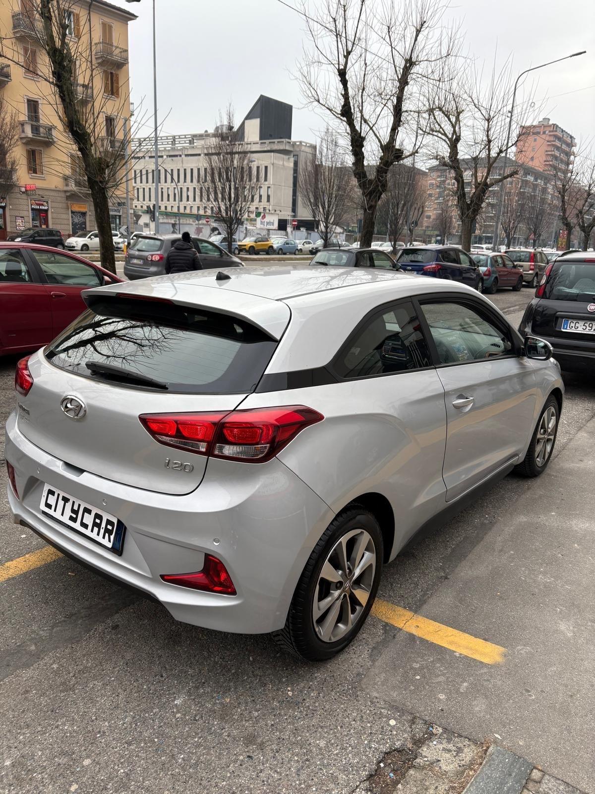Hyundai i20 Coupé 1.2 85 cv Unicoproprietario