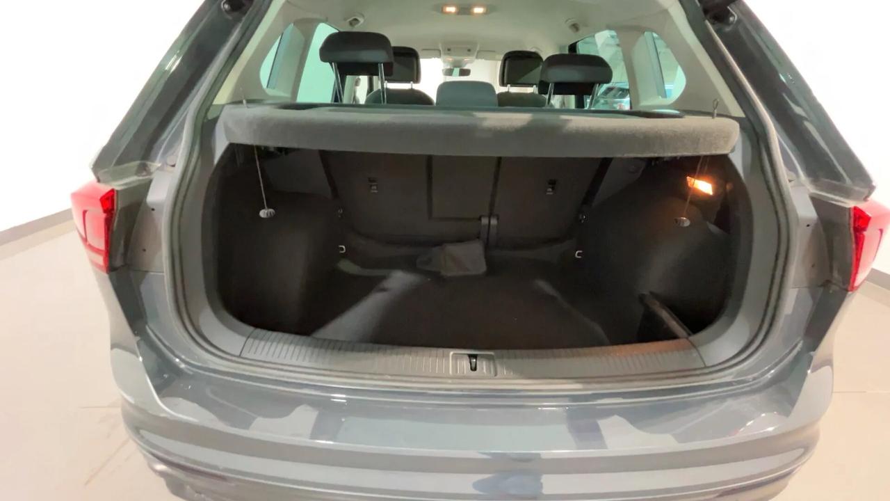 Volkswagen Tiguan 2.0 TDI SCR DSG Business BlueMotion Technology