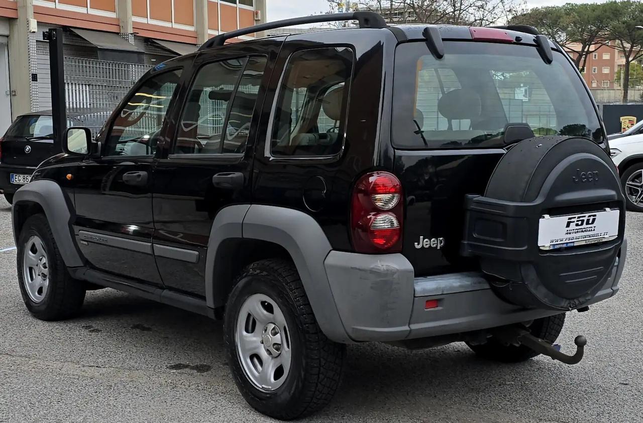 Jeep Cherokee 2.8 CRD Sport