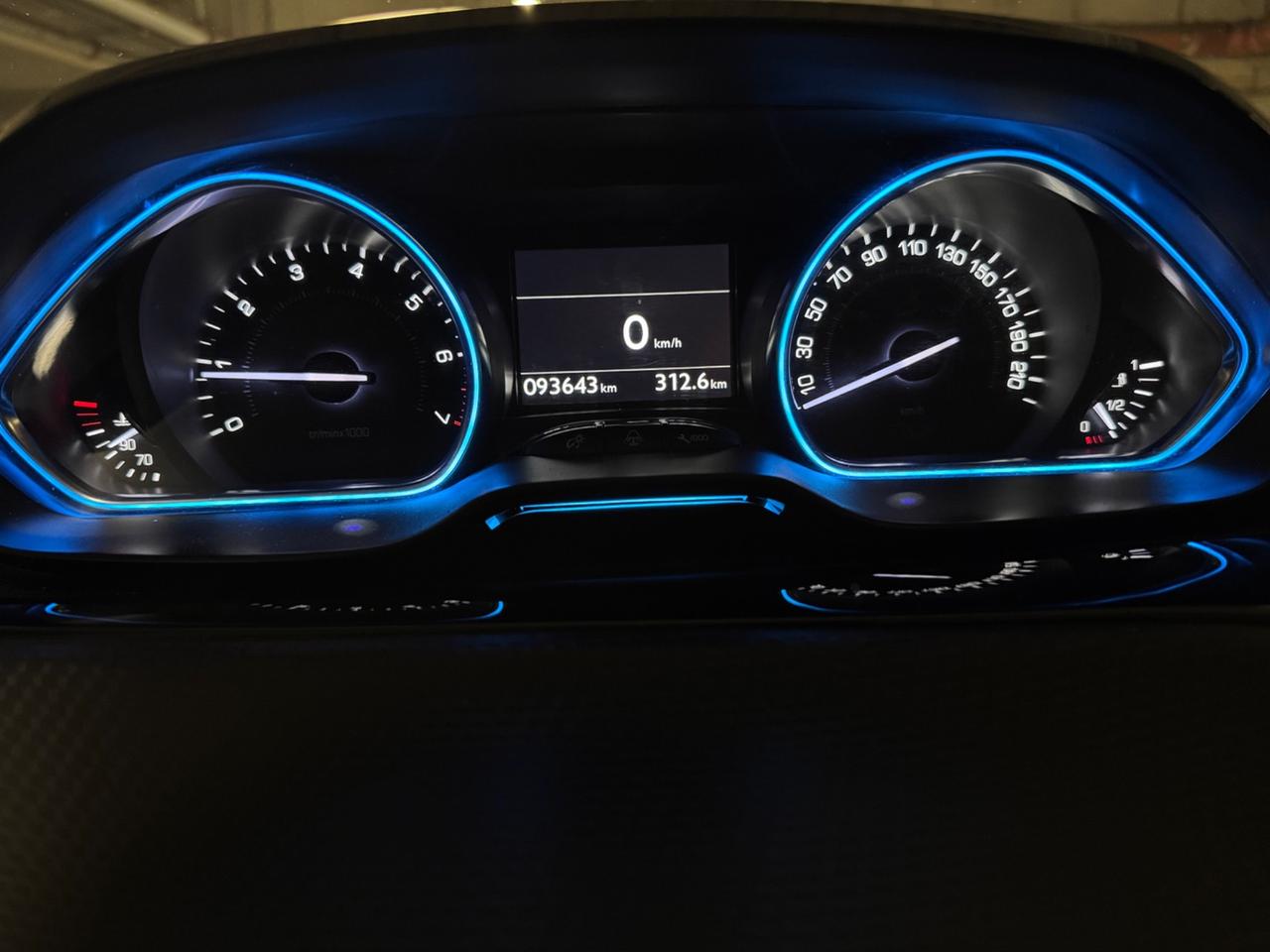 Peugeot 2008 1.6 VTi 120CV Allure