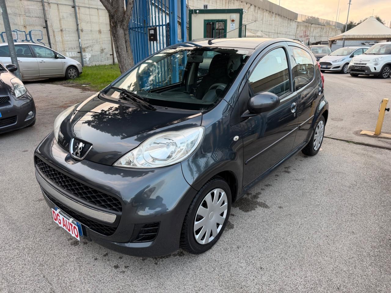 Peugeot 107 1.0 benzina 68 cavalli 2010