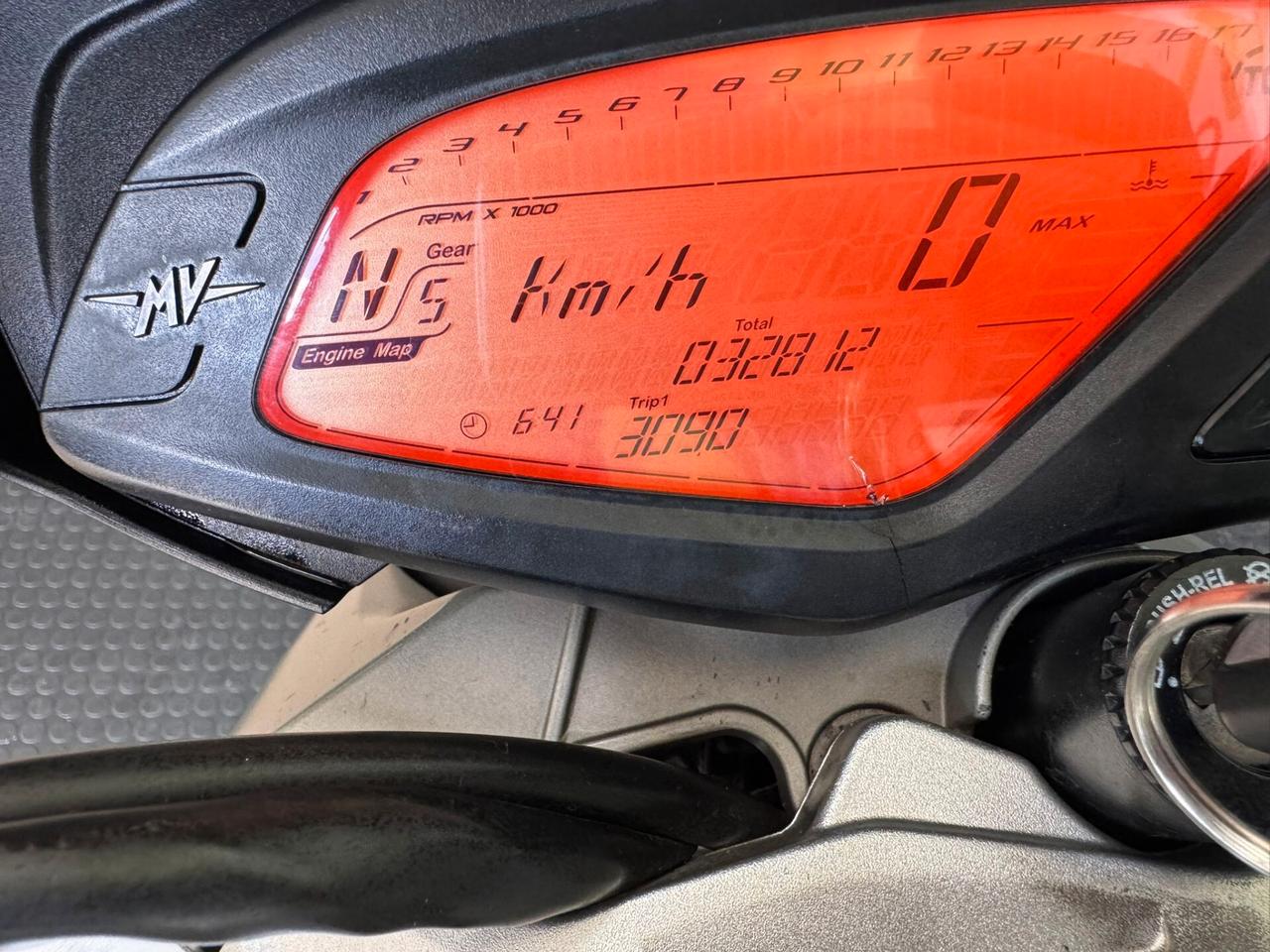 Mv Agusta Brutale 675
