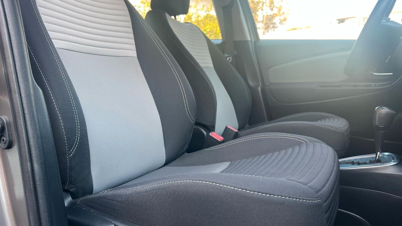 Toyota Yaris 1.5 Hybrid 5 porte Lounge Automatica