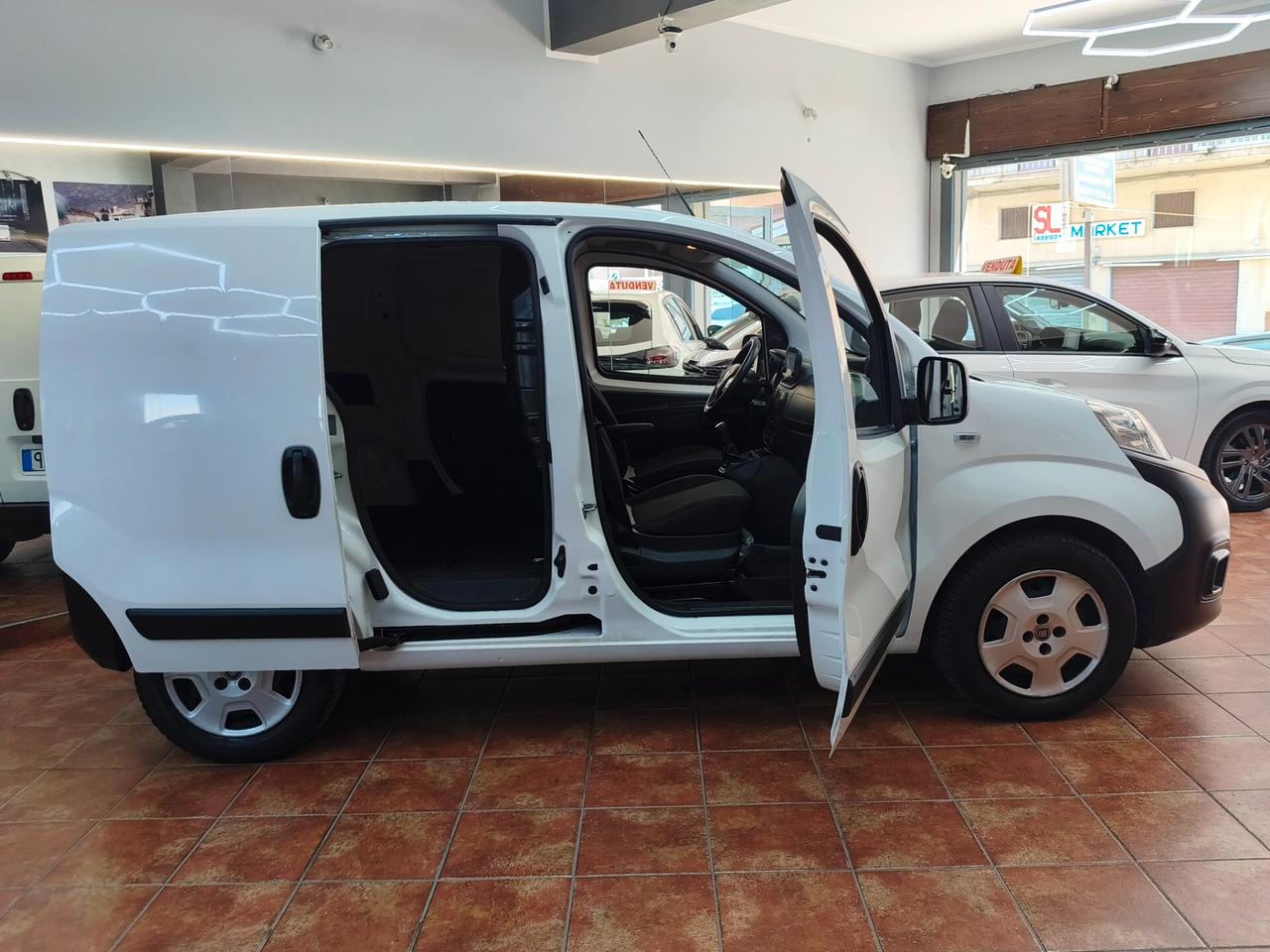 Fiat Fiorino 1.3 MJT 95CV Cargo SX 2023