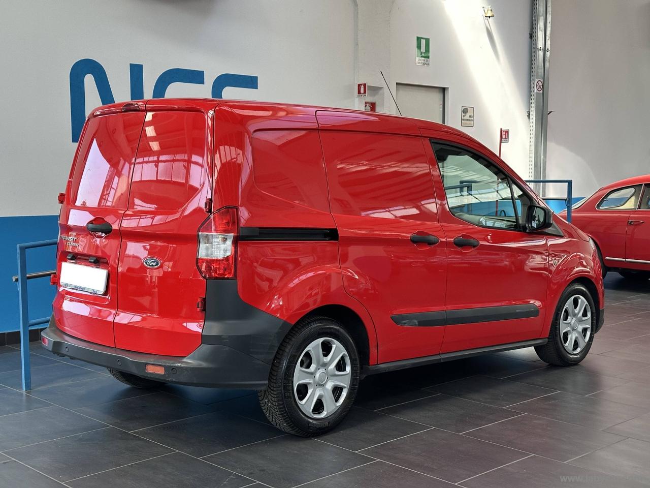 Transit Courier 1.5 TDCi 100CV Van Trend