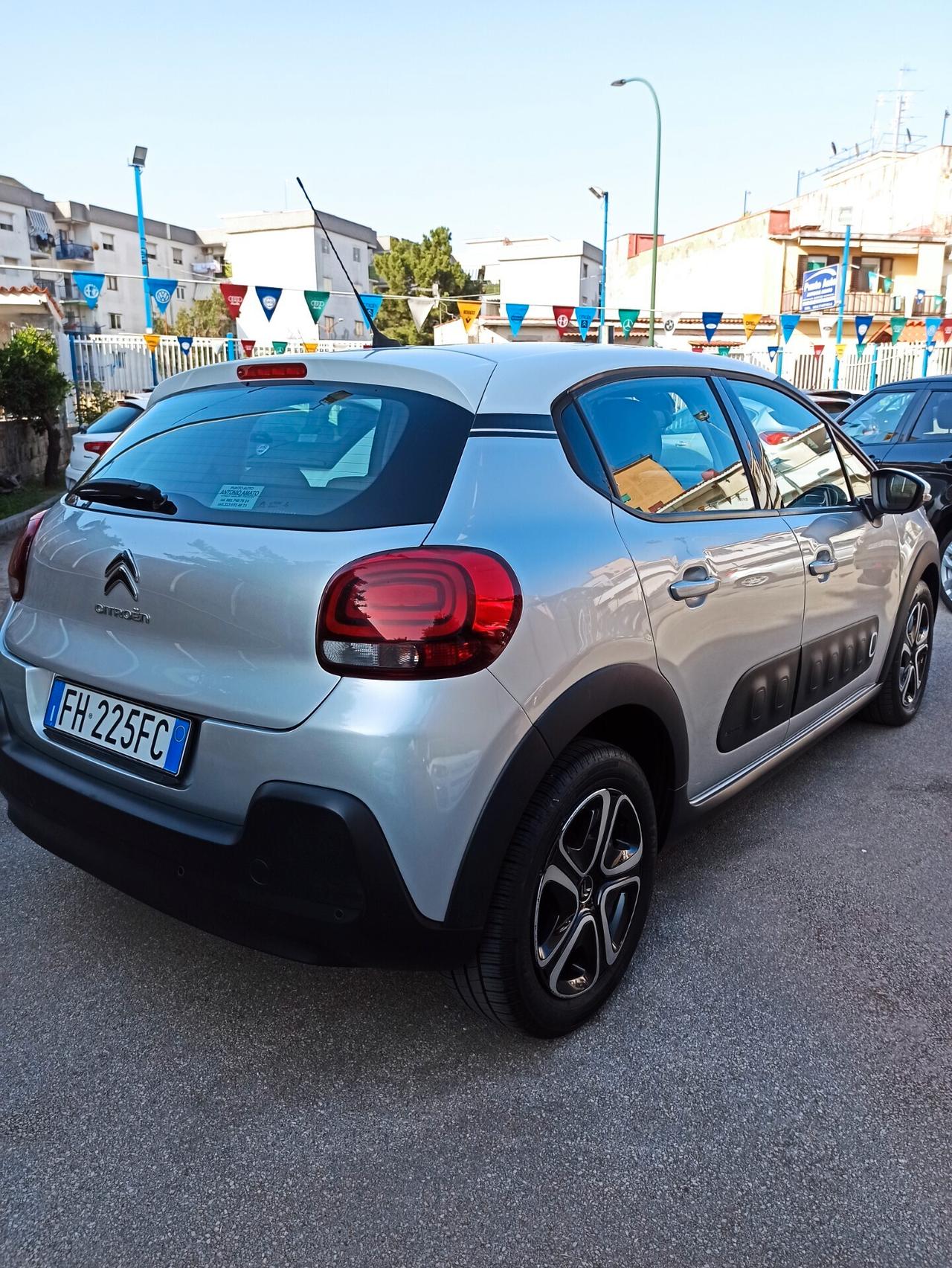 Citroen C3 PureTech 82 cv Shine Benzina