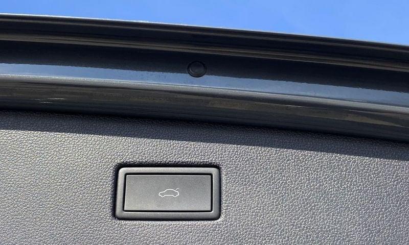 Volkswagen Tiguan R-Line 2.0 TDI 150CV DSG