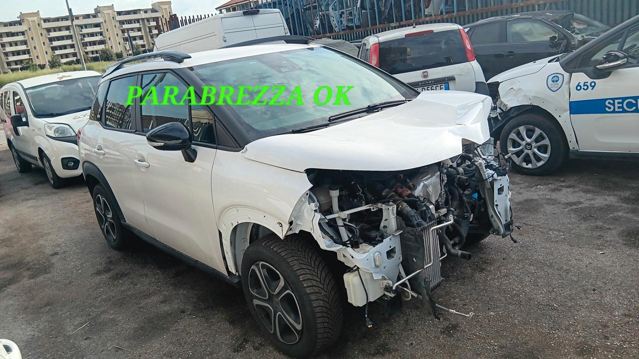 Citroen C3 Aircross Shine incidentata sinistrata mondialcars 022