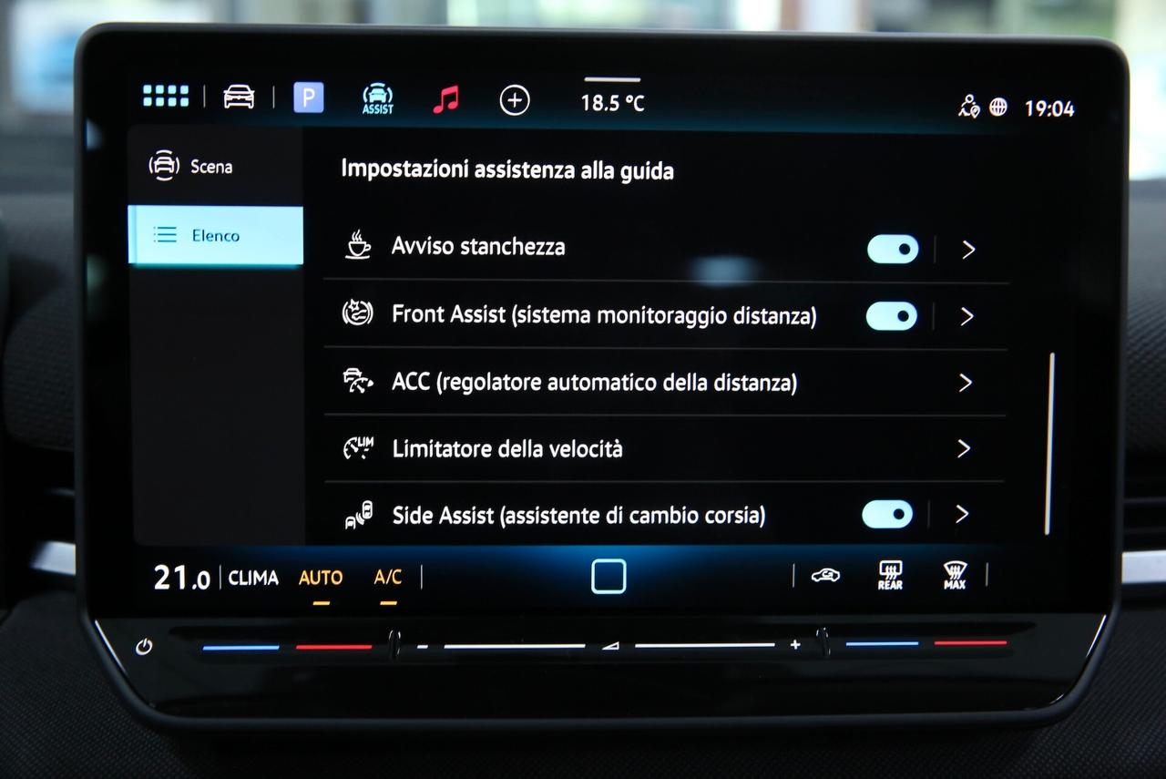 Volkswagen T-Roc 1.5 eTSI Life 115cv DSG_NUOVA 2026 KM0