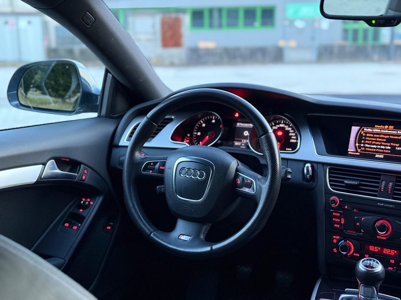 Audi A5 2.0 TDI S-LINE
