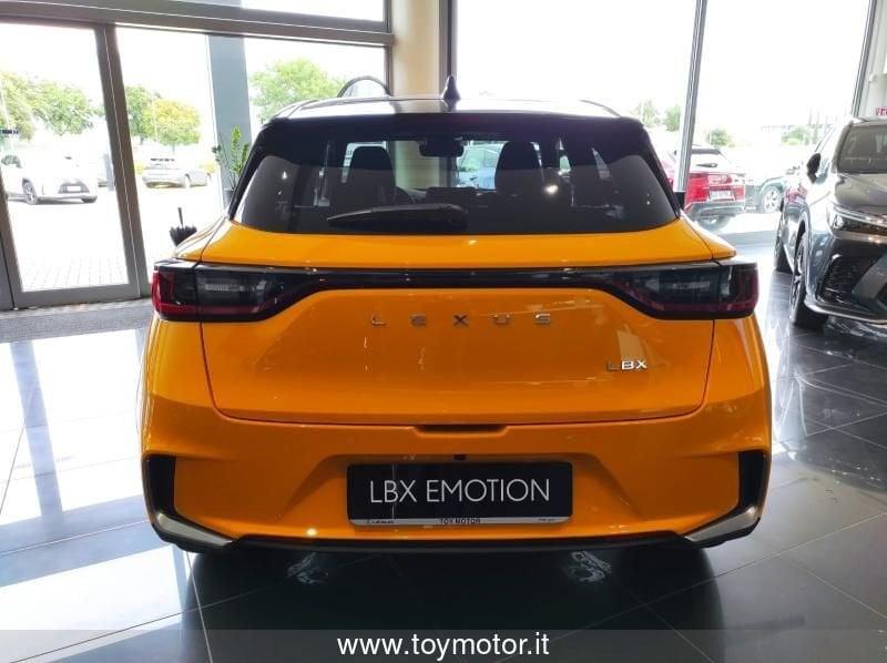 Lexus LBX Hybrid Emotion