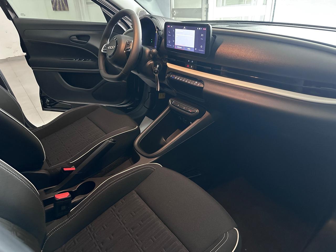 Fiat 600 Hybrid 110 CV DCT MHEV La Prima II