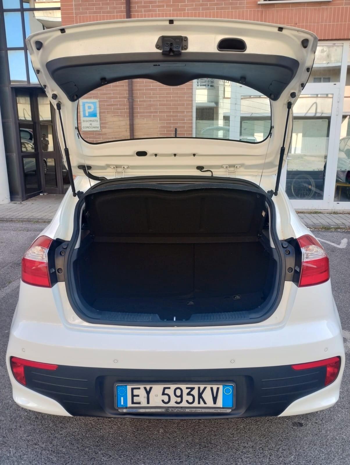Kia Rio 1.1 CRDi 5p. Cool