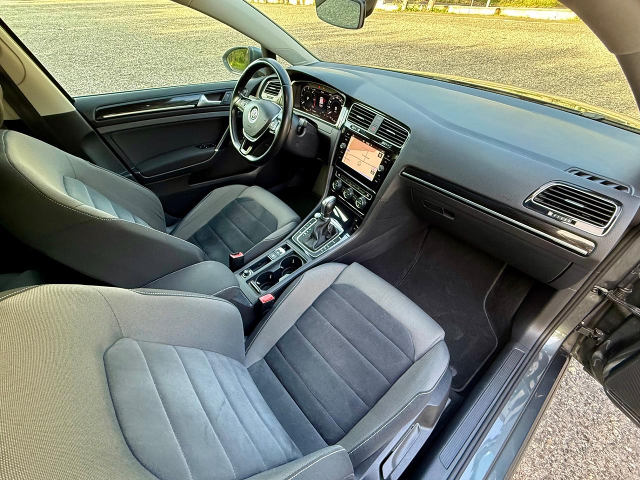 VOLKSWAGEN GOLF 1.6 TDI 115 CV DSG SPORT R LINE