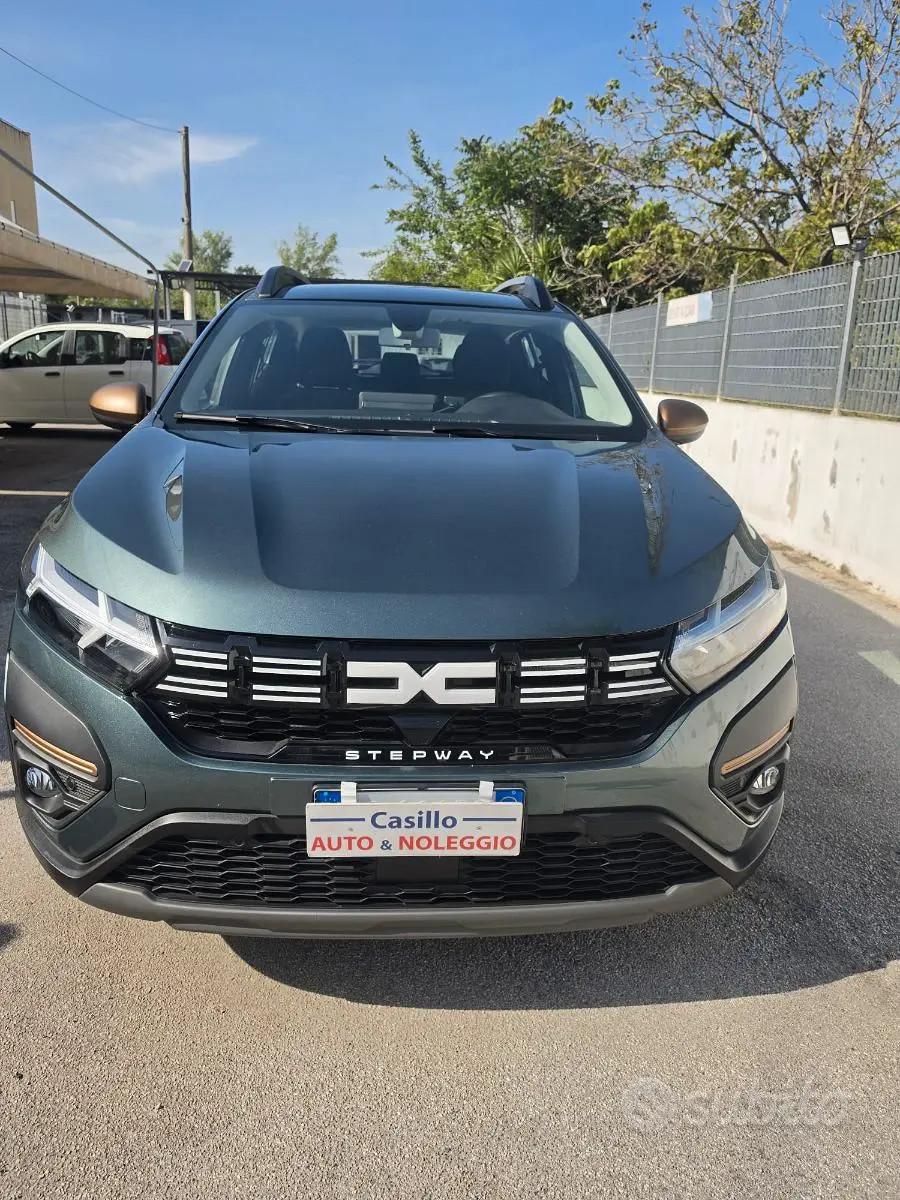 Dacia Sandero Stepway benzina 2024 - 8.000 km