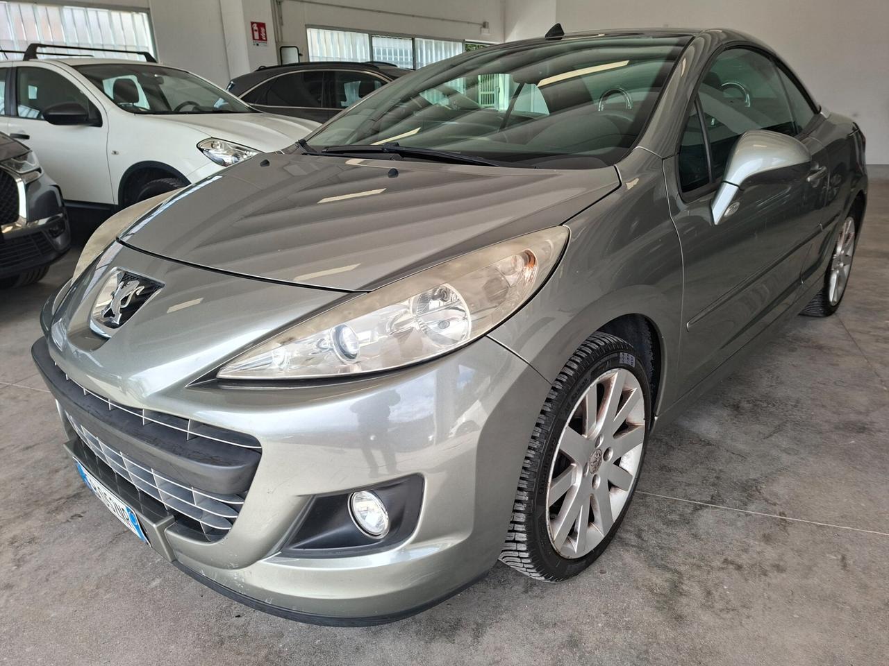 Peugeot 207 1.6 BENZINA / CABRIO / DA NEOPATENTATI