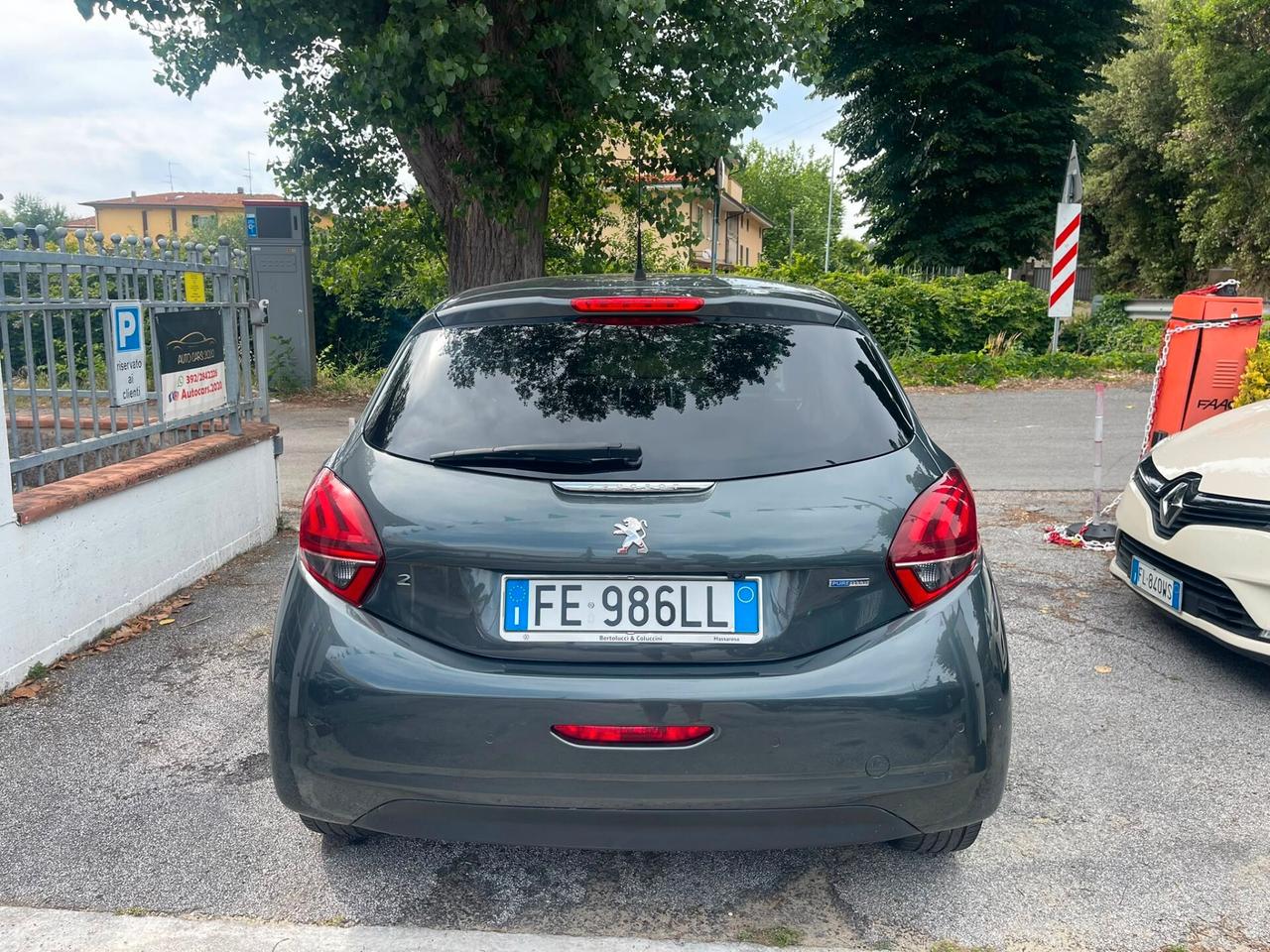 Peugeot 208 PureTech 82 5p. GPL Access