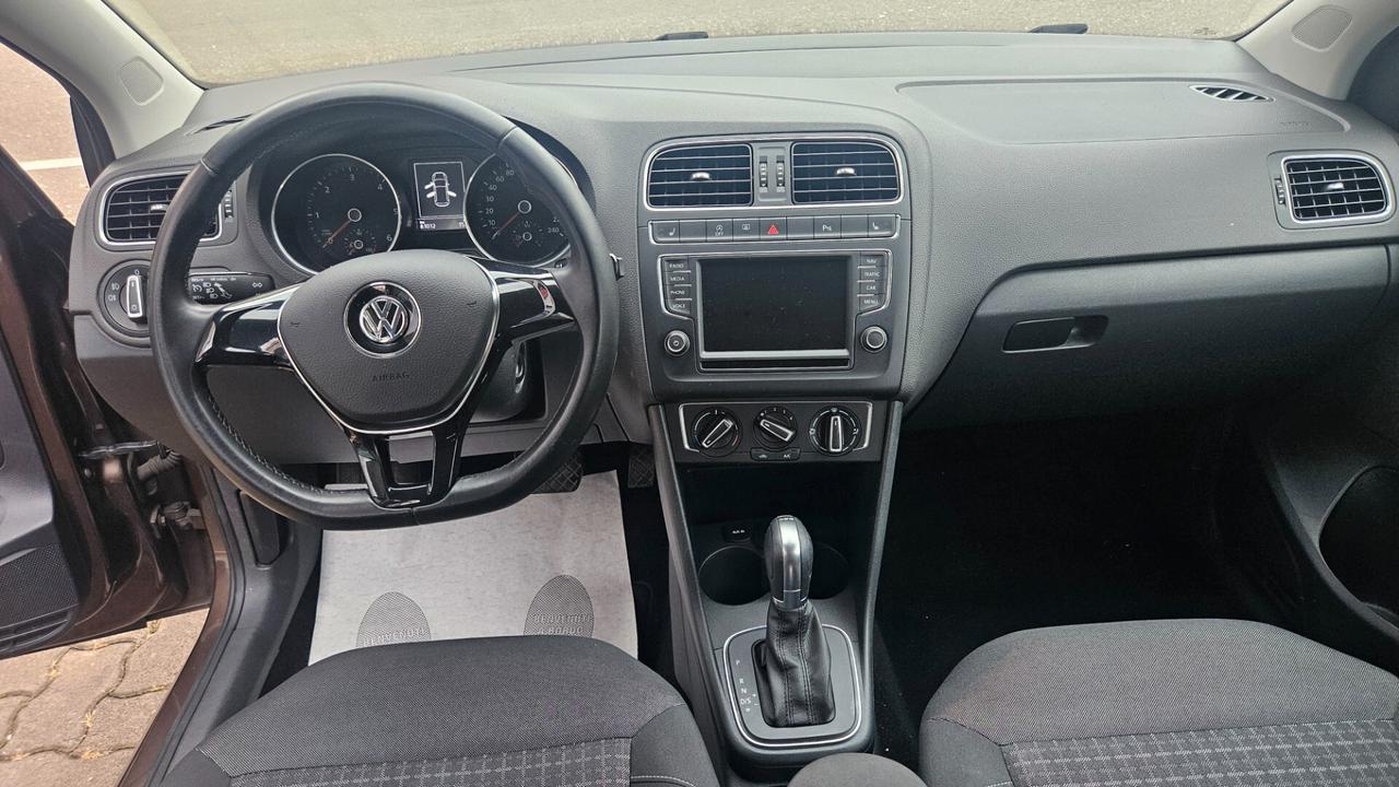 Volkswagen Polo 5p 1.4 tdi 90cv dsg NAVY-SED.RISC.