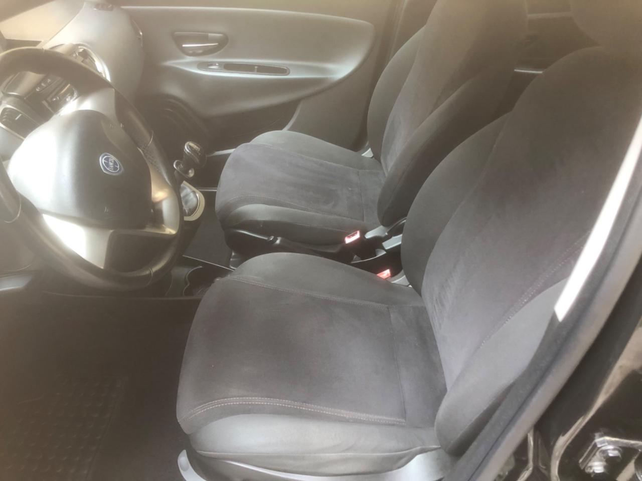 Lancia Ypsilon 1.2 69 CV 5 porte - 2014 Km 60000