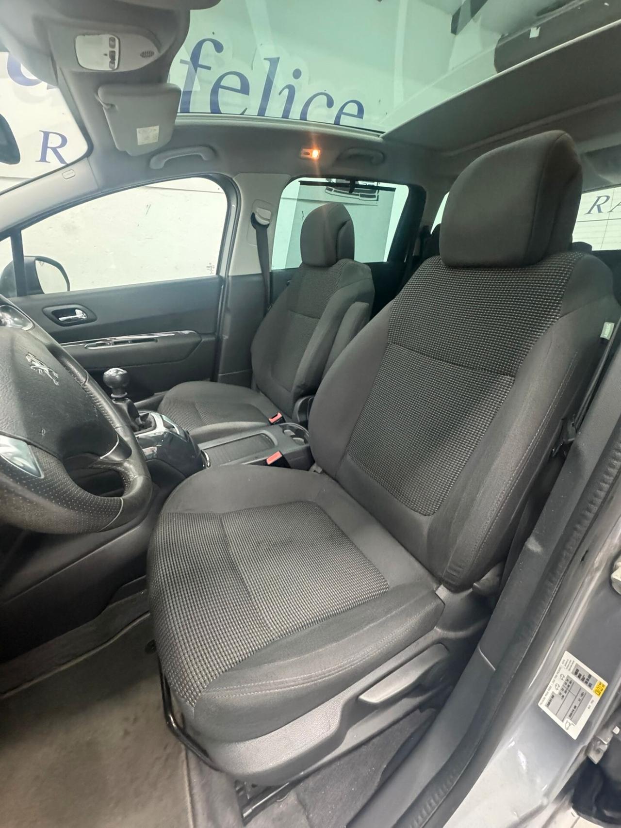 Peugeot 5008 BlueHDi 120 S&S Allure