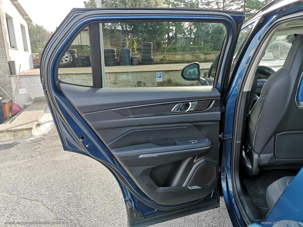 LYNK&CO HYBRID PHEV PROMO WEB