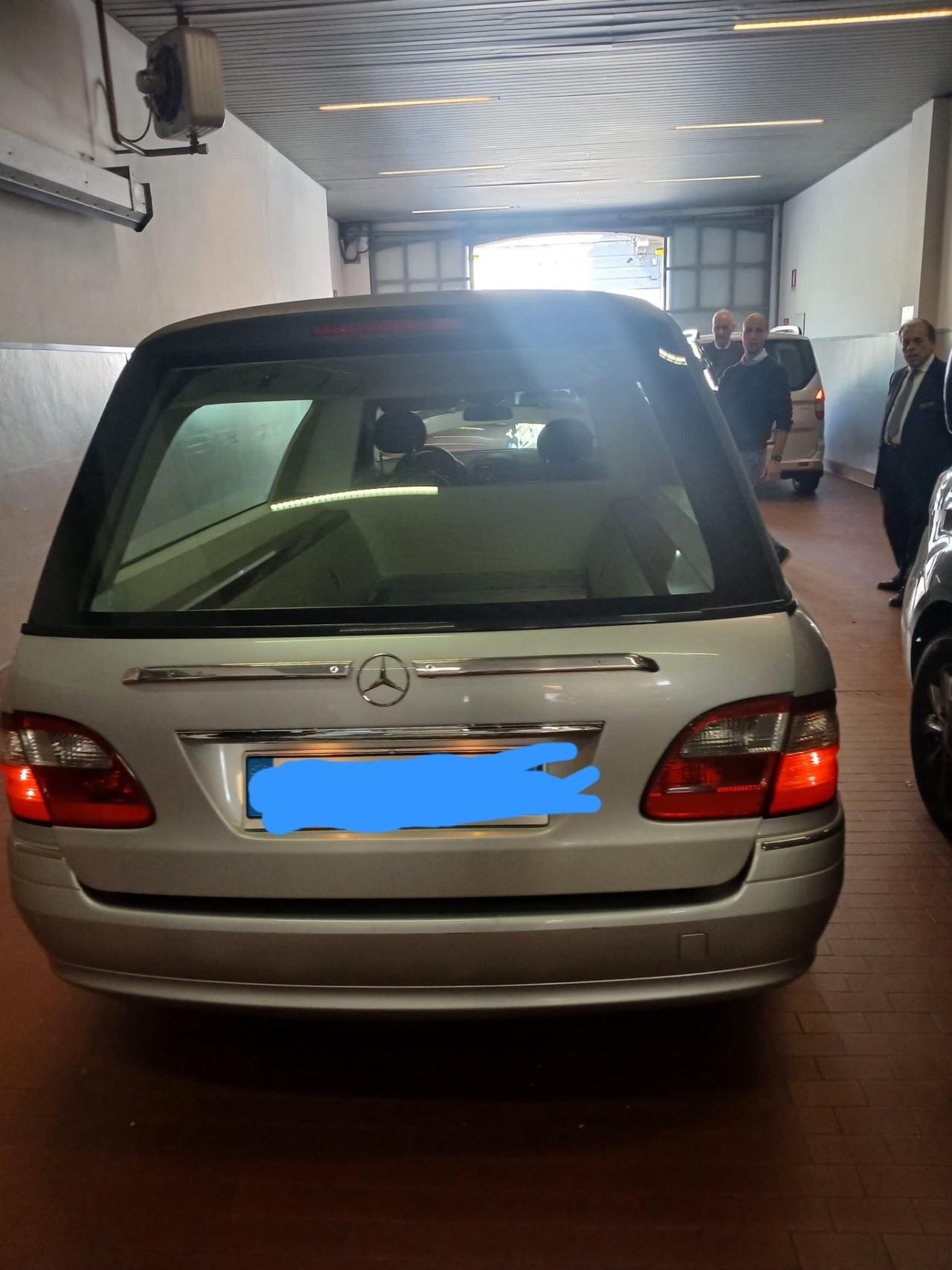 Mercedes-benz CARRO FUNEBRE